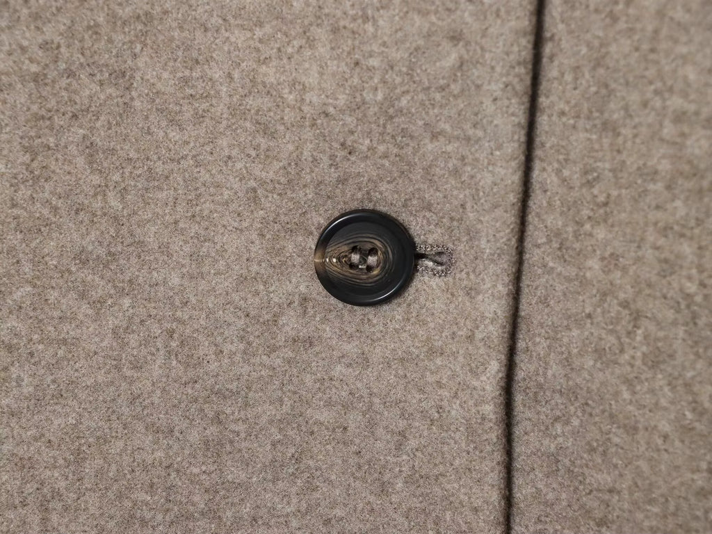 Chaqueta corta de cuello alto